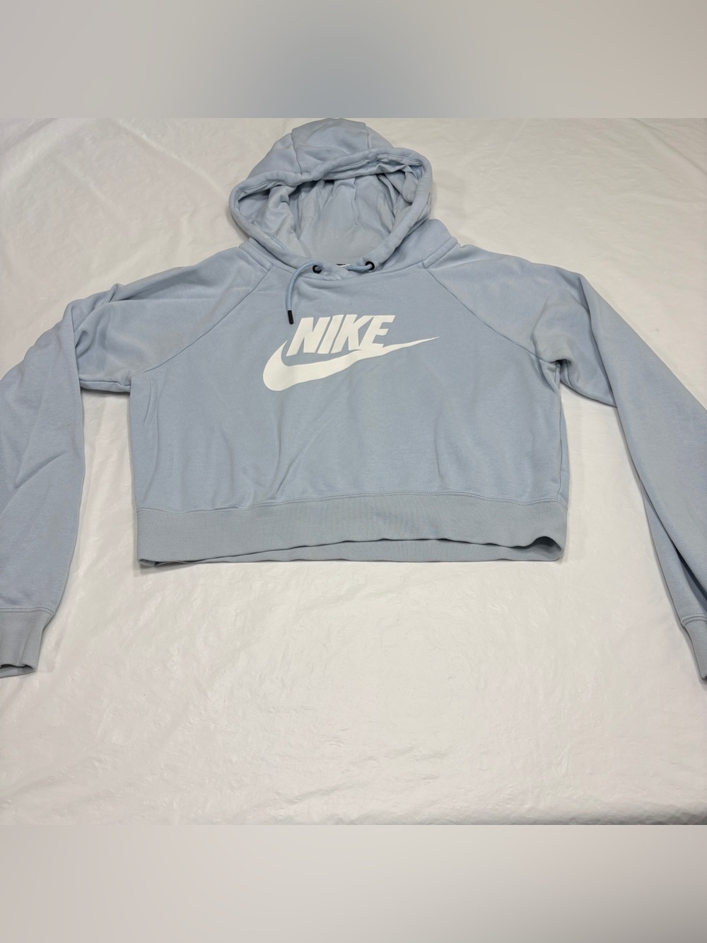 Nike Light Blue Cropped Pullover Hoodie Sweatshirt Women’s Small